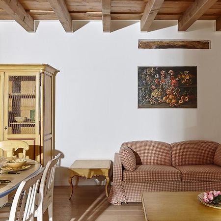 Joivy Charming Apartment Centre Of Como Exterior foto